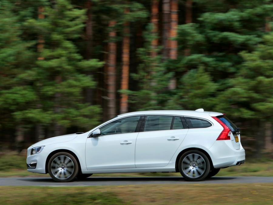  Volvo V60 2013 года  (UK) (фото 5 из 14)